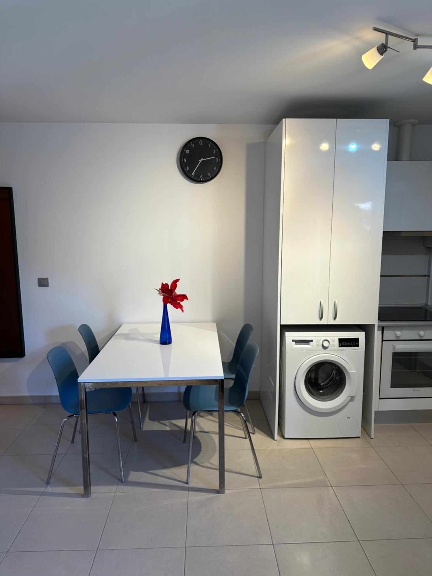 Alcala Seaside Apartment, Two Rooms, Private Parking Kültér fotó